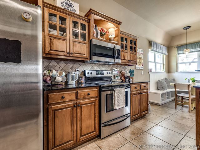 3704 W 107th Street S, Jenks, OK 74037