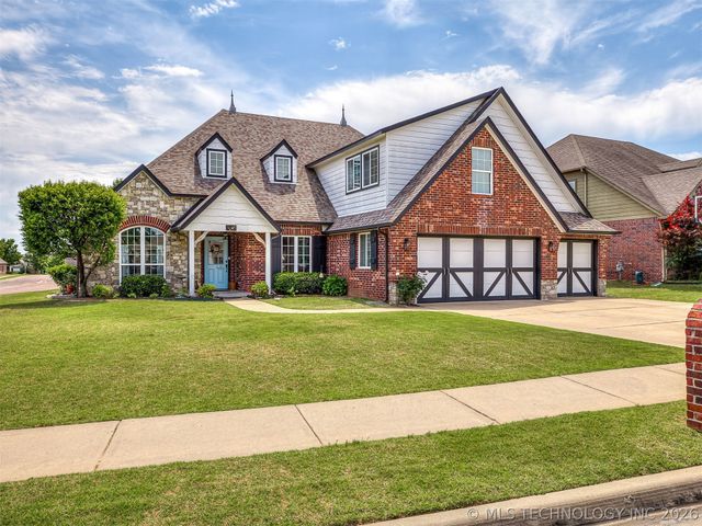 3704 W 107th Street S, Jenks, OK 74037