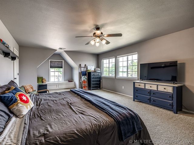 3704 W 107th Street S, Jenks, OK 74037