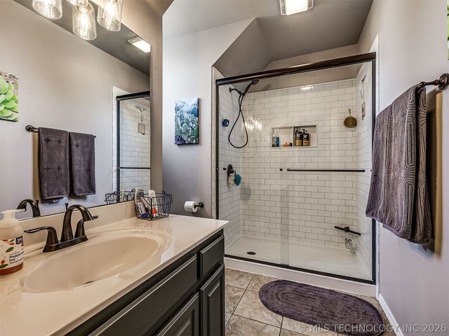 3704 W 107th Street S, Jenks, OK 74037