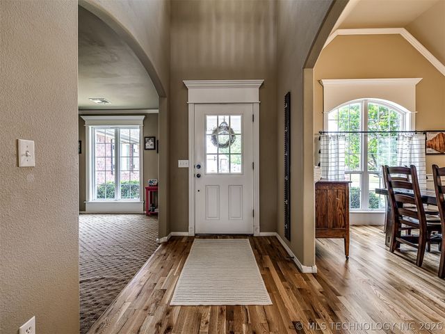 3704 W 107th Street S, Jenks, OK 74037