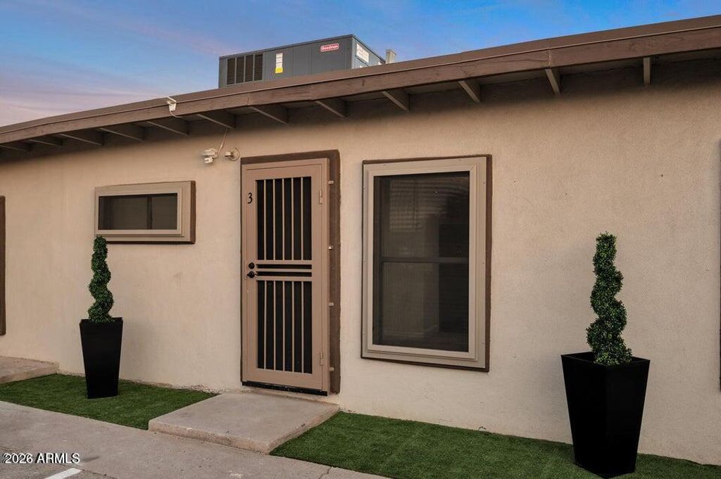 1108 S 33RD Avenue Apt 3, Phoenix, AZ 85009