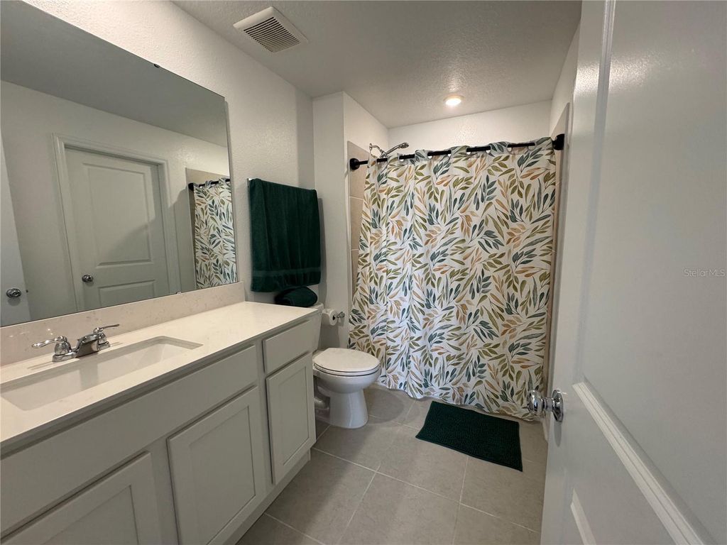 Image 12 of property listing at 2405 BLUESTONE ROAD, Haines City, FL 33844