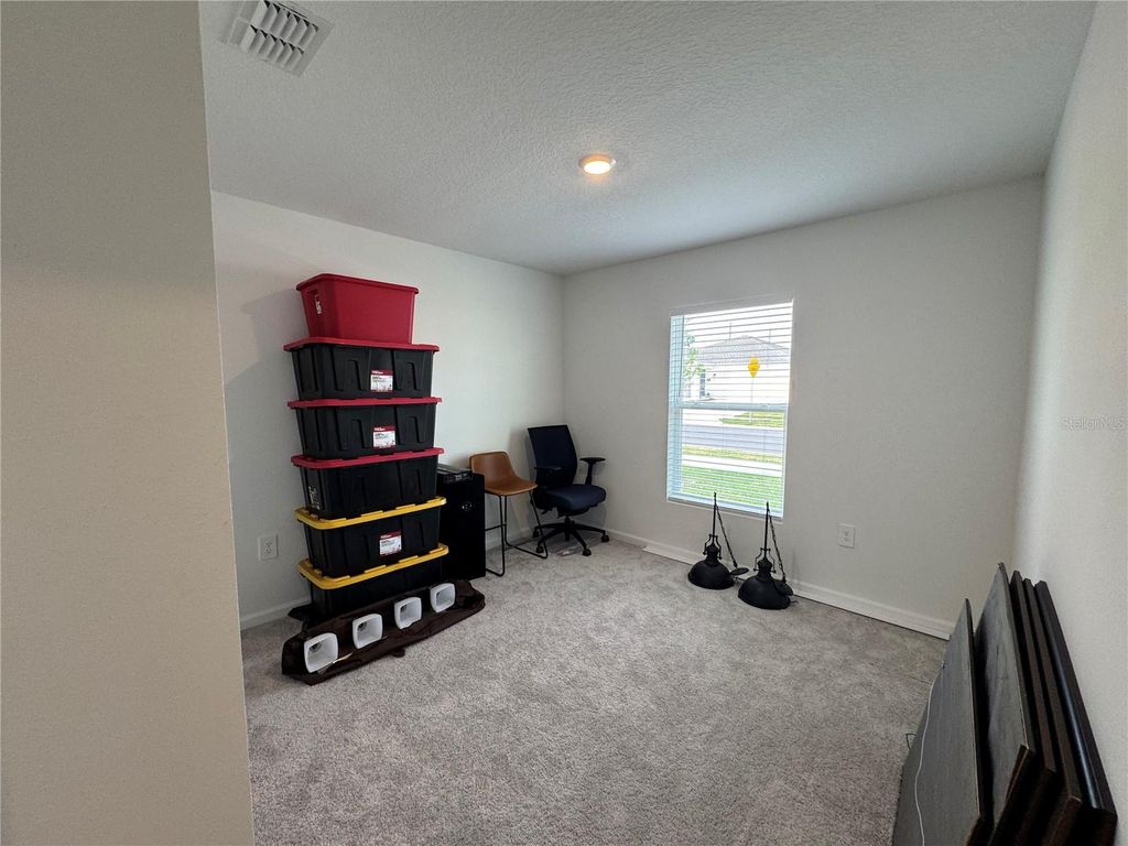 Image 15 of property listing at 2405 BLUESTONE ROAD, Haines City, FL 33844
