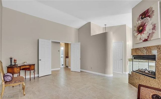 8437 Sheltered Valley Drive, Las Vegas, NV 89128