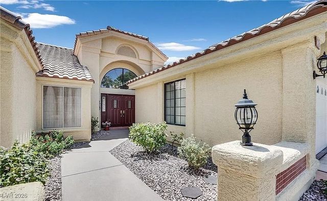 8437 Sheltered Valley Drive, Las Vegas, NV 89128