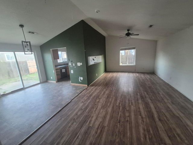 8028 Thunderhead Avenue, White City, OR 97503