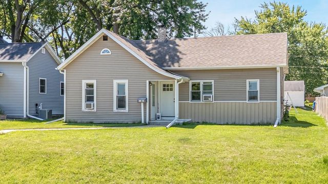 113 W 4TH STREET, Kaukauna, WI 54130