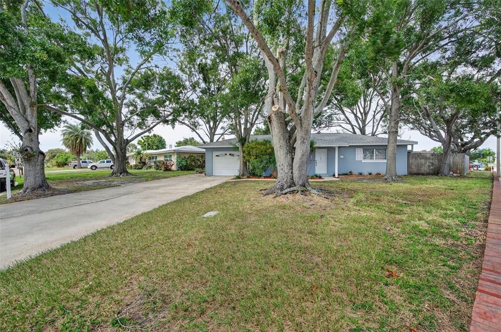 11319 62ND AVENUE, Seminole, FL 33772
