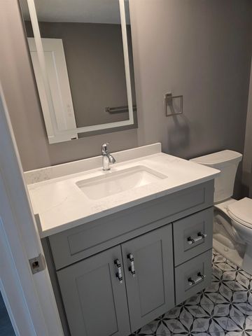 7 Trues Parkway, Sandown, NH 03873