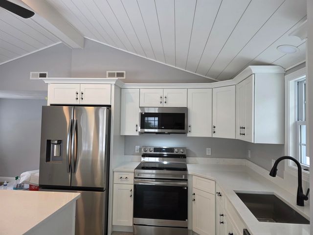 7 Trues Parkway, Sandown, NH 03873