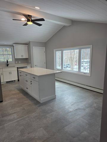 7 Trues Parkway, Sandown, NH 03873