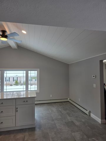 7 Trues Parkway, Sandown, NH 03873