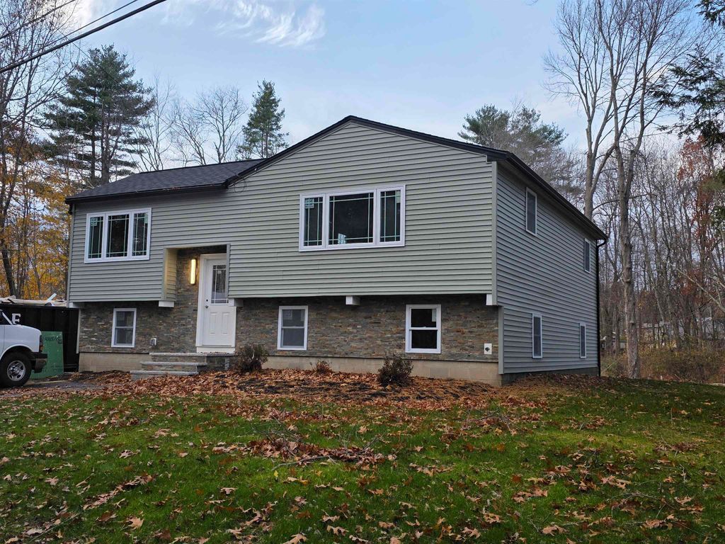 7 Trues Parkway, Sandown, NH 03873