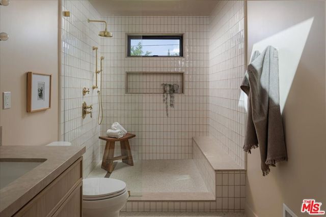 3169 Garden Avenue, Los Angeles, CA 90039