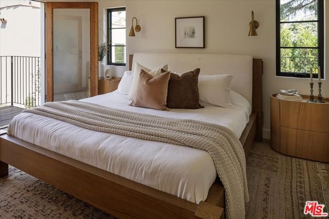 3169 Garden Avenue, Los Angeles, CA 90039