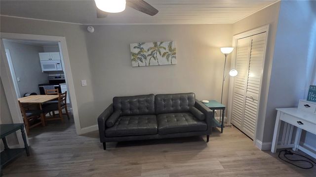 1524 6TH ST NW B, Largo, FL 33770