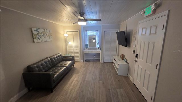 1524 6TH ST NW B, Largo, FL 33770