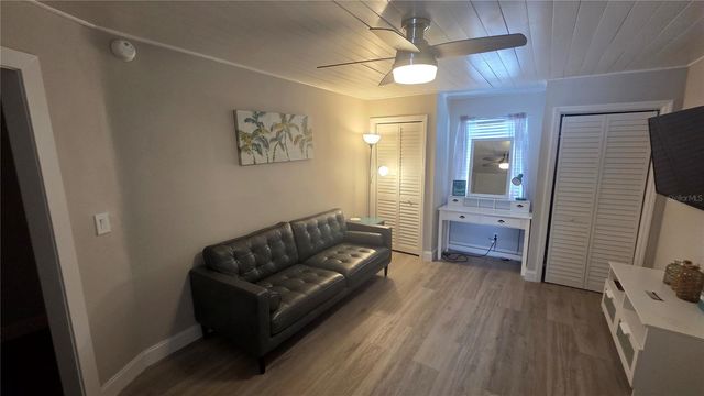 1524 6TH ST NW B, Largo, FL 33770