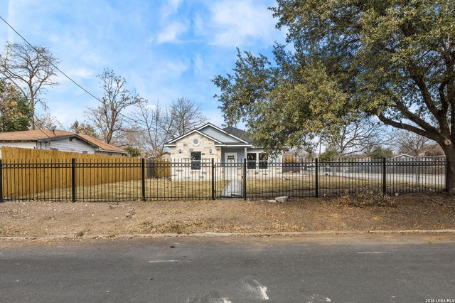 1201 Brighton, San Antonio, TX 78211