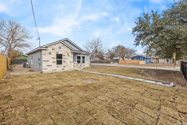 1201 Brighton, San Antonio, TX 78211
