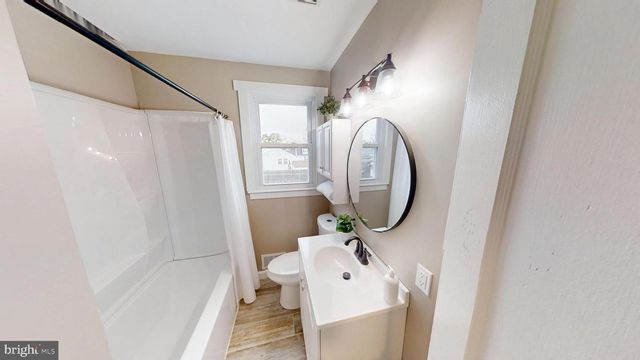 308 HOLY CROSS RD, Baltimore, MD 21225