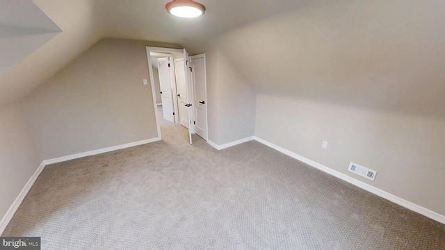 308 HOLY CROSS RD, Baltimore, MD 21225