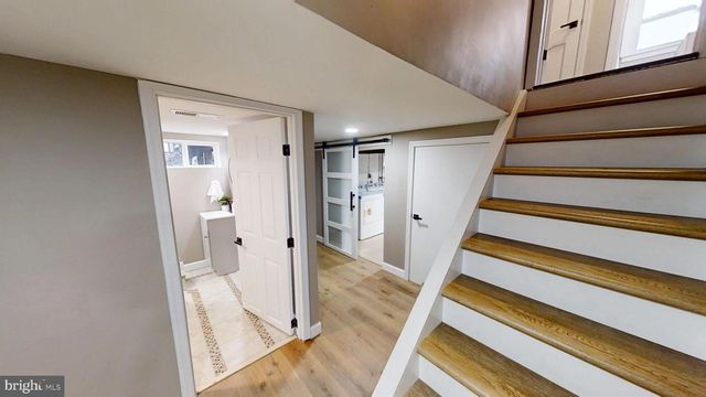 308 HOLY CROSS RD, Baltimore, MD 21225