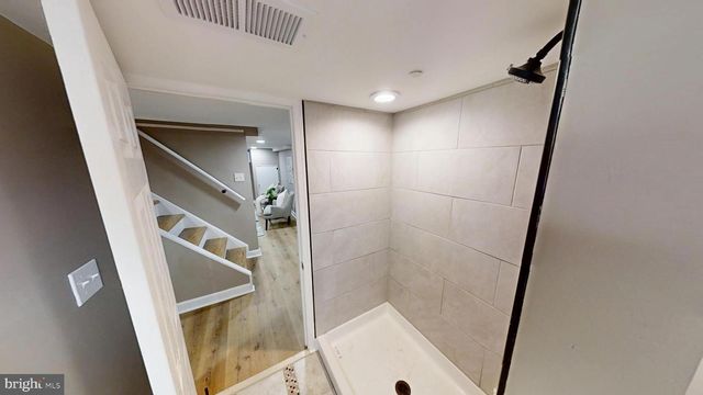 308 HOLY CROSS RD, Baltimore, MD 21225