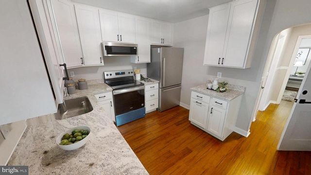 308 HOLY CROSS RD, Baltimore, MD 21225