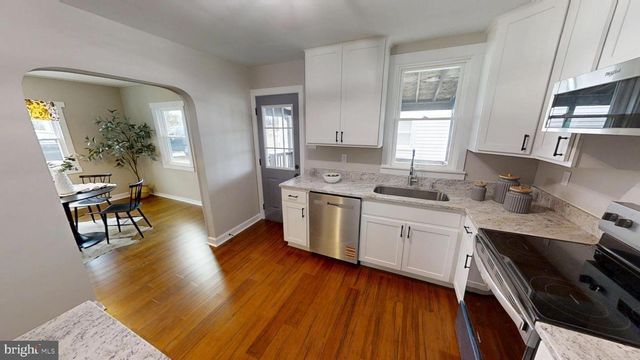 308 HOLY CROSS RD, Baltimore, MD 21225