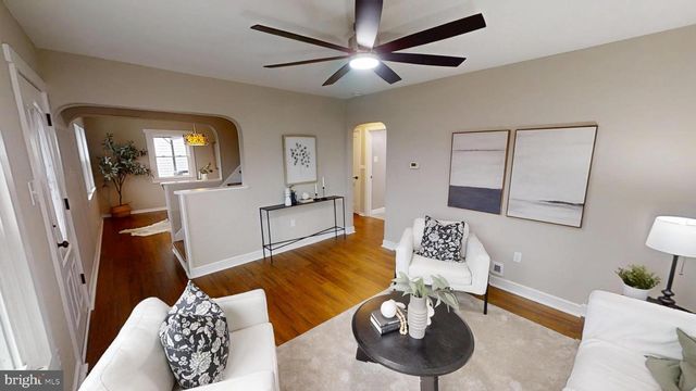 308 HOLY CROSS RD, Baltimore, MD 21225