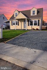 308 HOLY CROSS RD, Baltimore, MD 21225