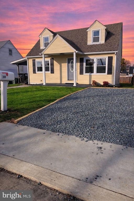 308 HOLY CROSS RD, Baltimore, MD 21225