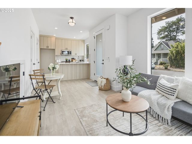 4730 Se 65TH Ave, Portland, OR 97206