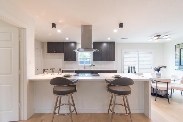 5326 De Lange Lane, Houston, TX 77092