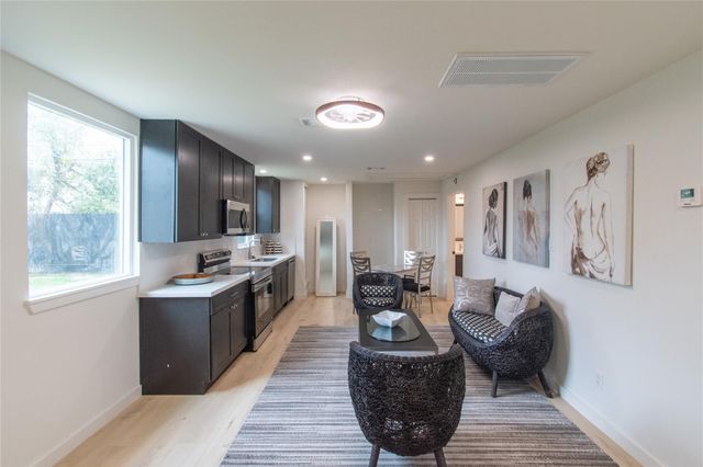 5326 De Lange Lane, Houston, TX 77092