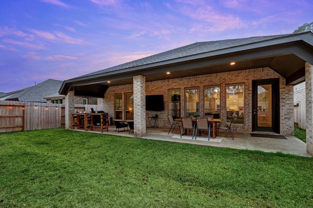 804 Fall Rock Branch Drive, Conroe, TX 77304