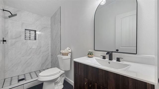 10595 Northlake Circle, Kemp, TX 75143
