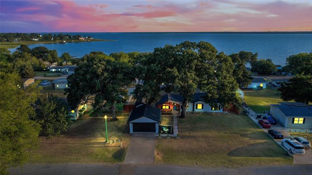 10595 Northlake Circle, Kemp, TX 75143
