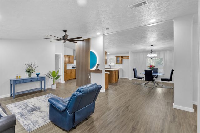 10595 Northlake Circle, Kemp, TX 75143