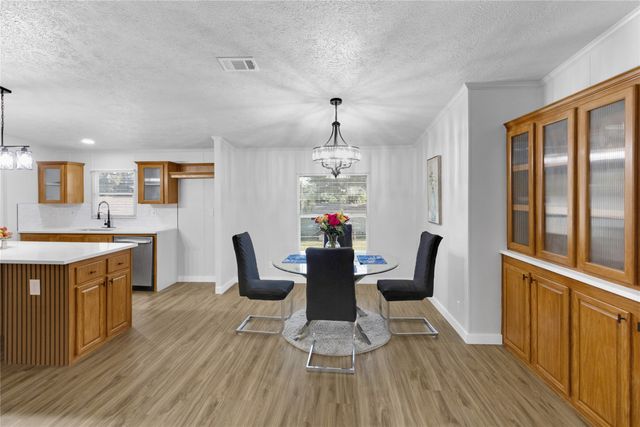 10595 Northlake Circle, Kemp, TX 75143
