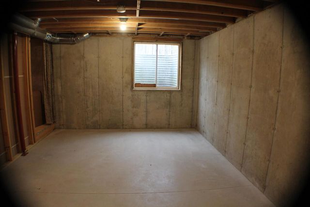 N1520 Spring Glen ROAD, Keshena, WI 54135