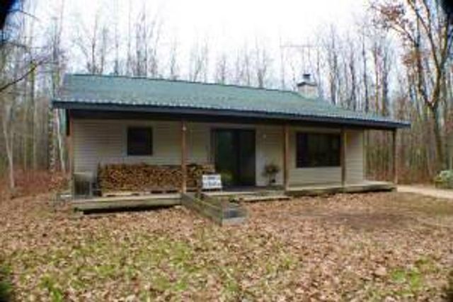 N1520 Spring Glen ROAD, Keshena, WI 54135