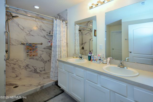 2536 BEACHVIEW Drive, Jacksonville, FL 32218