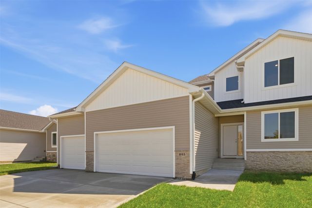 895 11th Street, Waukee, IA 50263
