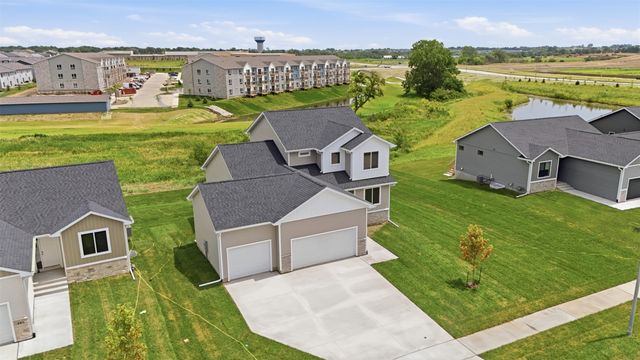 895 11th Street, Waukee, IA 50263