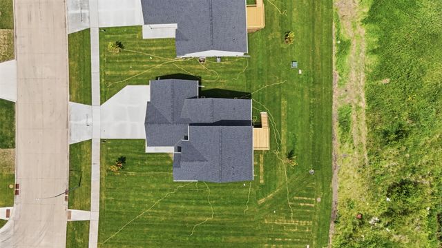 895 11th Street, Waukee, IA 50263
