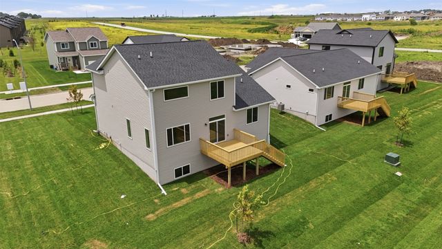 895 11th Street, Waukee, IA 50263