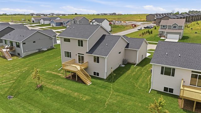 895 11th Street, Waukee, IA 50263